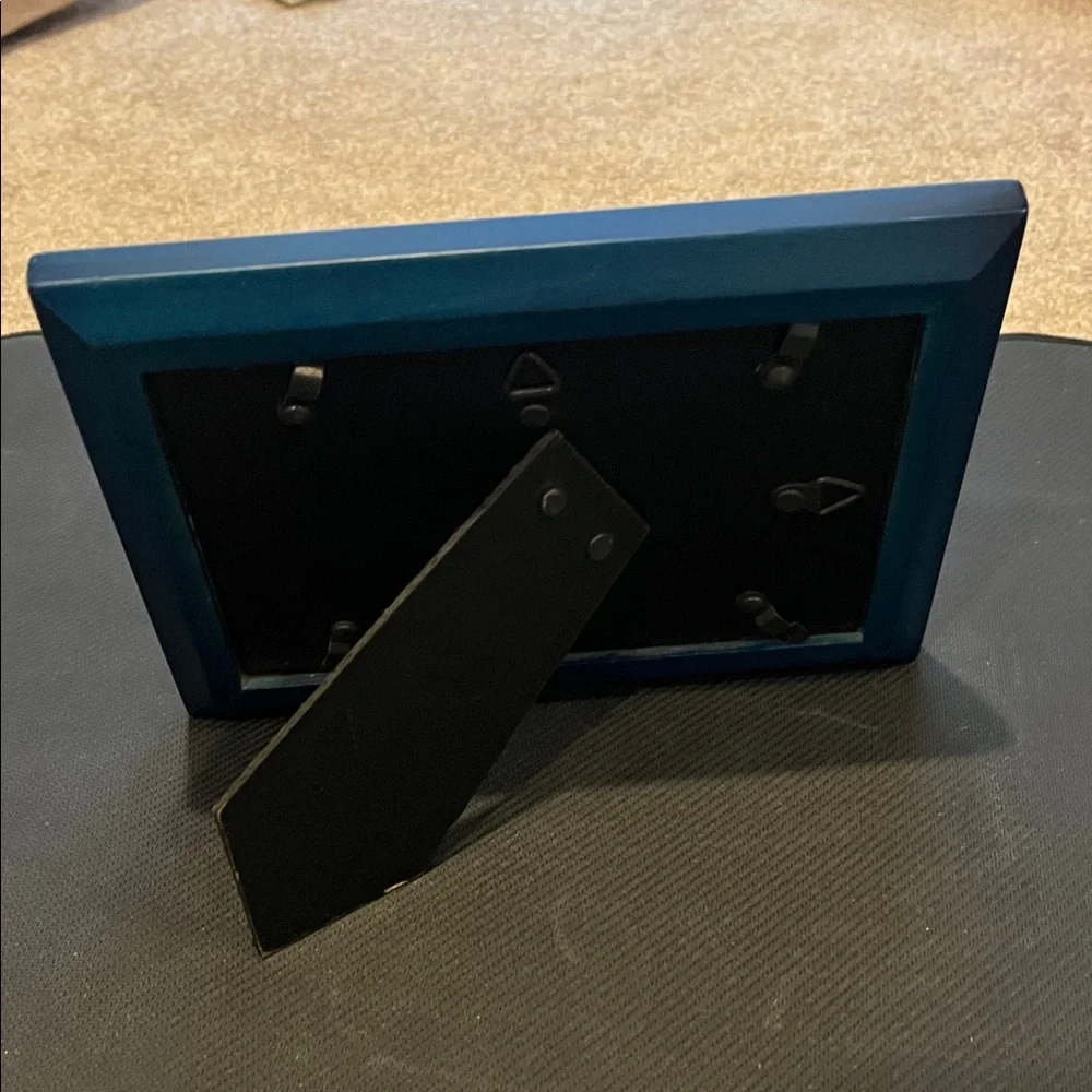 Elegant Blue Photo Frame